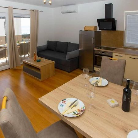Apartments Vladimir #3 มาคาร์สกา ภายนอก รูปภาพ