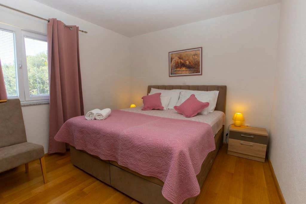 Apartments Vladimir #3 มาคาร์สกา ภายนอก รูปภาพ